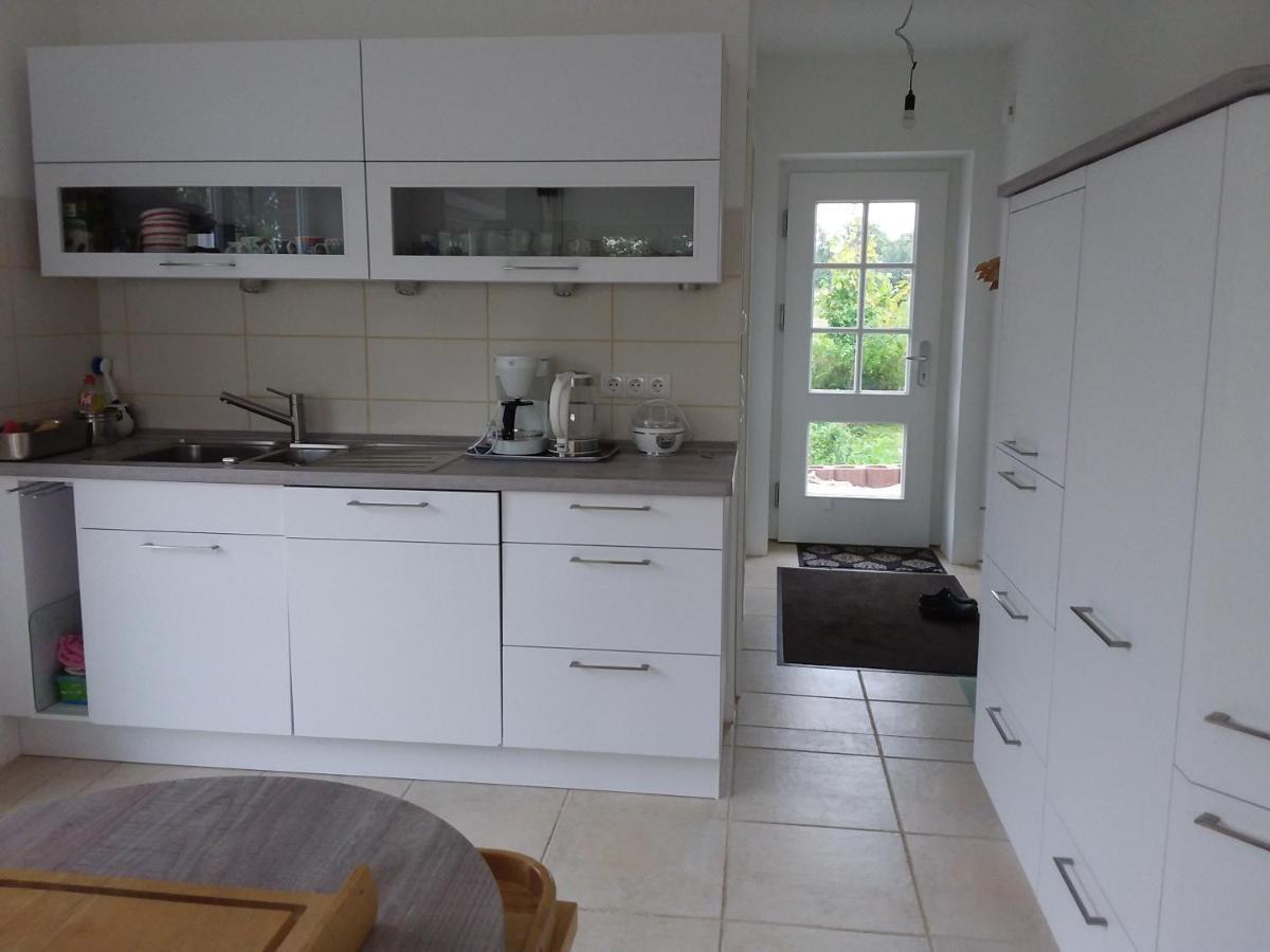 Haus Rosengarten- Ruhige Ferienwohnungen Im Gruenen Sehlen Esterno foto